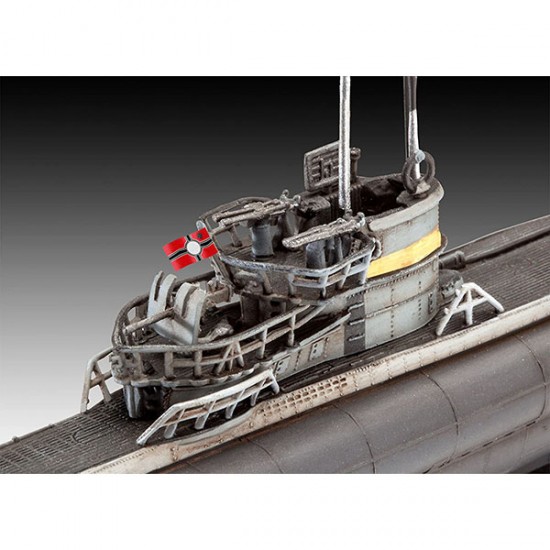 Revell német tengeralattjáró (U-Boot) U-998